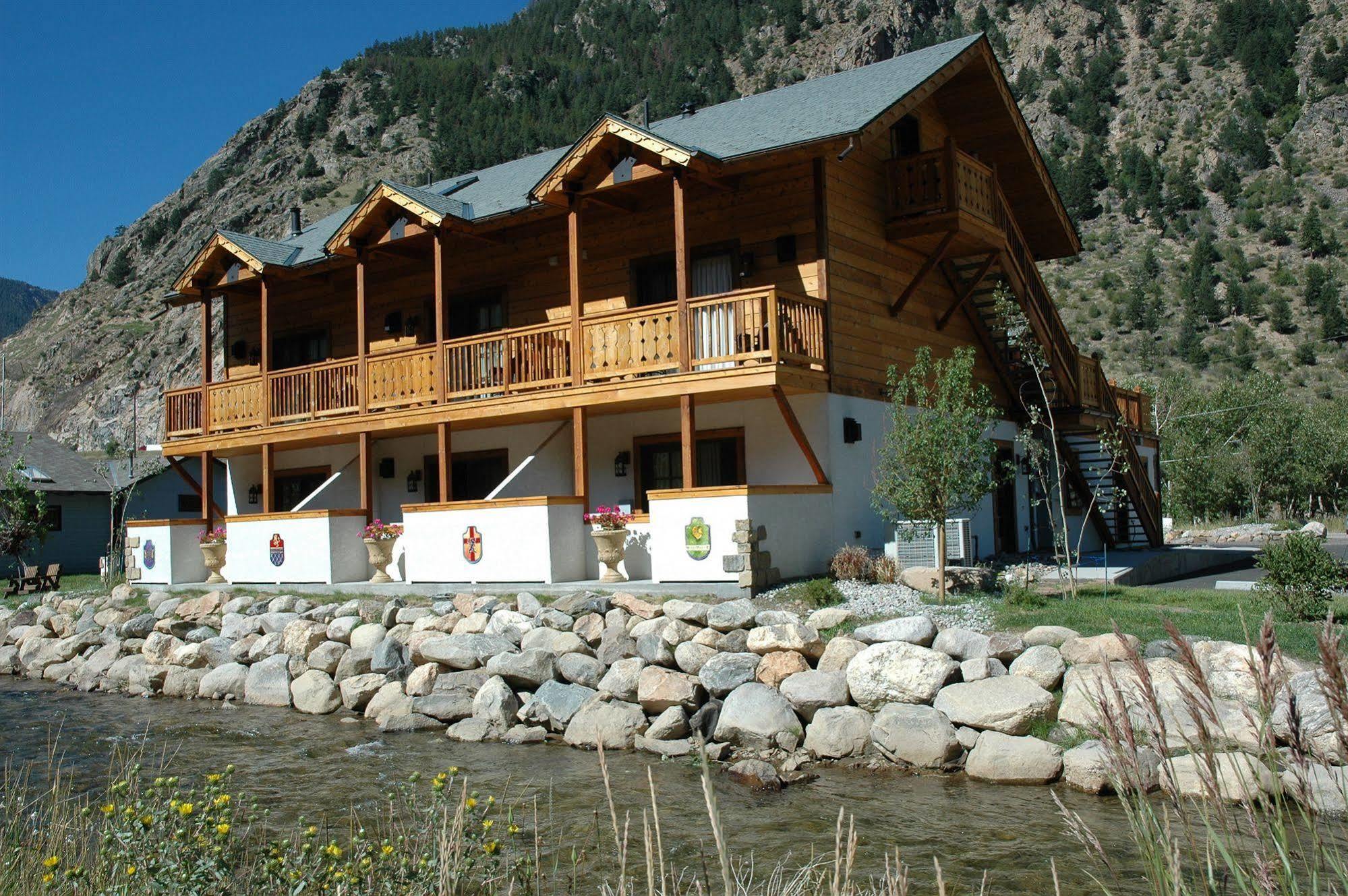 Hotel Chateau Chamonix Georgetown Exterior foto
